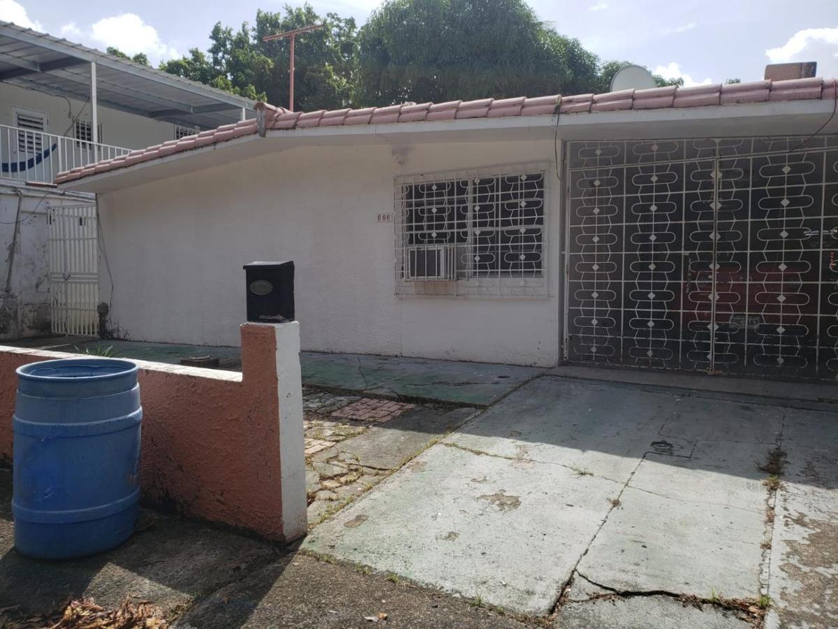 Figueroa Guest Rooms In Country Club San Juan Buitenkant foto