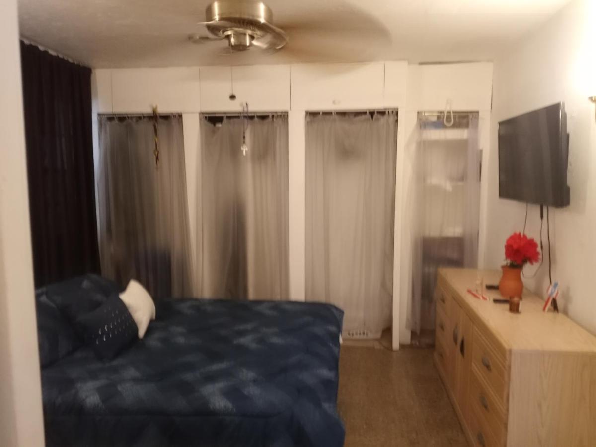 Figueroa Guest Rooms In Country Club San Juan Buitenkant foto